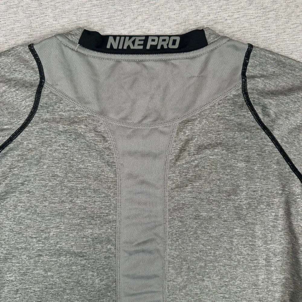 Nike Pro Shirt Mens Small Grey Heather Long Sleeve Fitted Training Dri-FIT